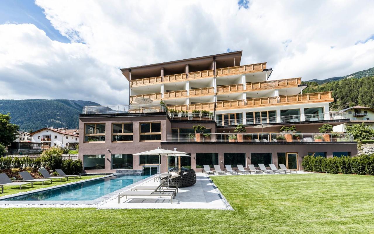 Tuberis Nature & Spa Resort Taufers im Münstertal Exterior foto