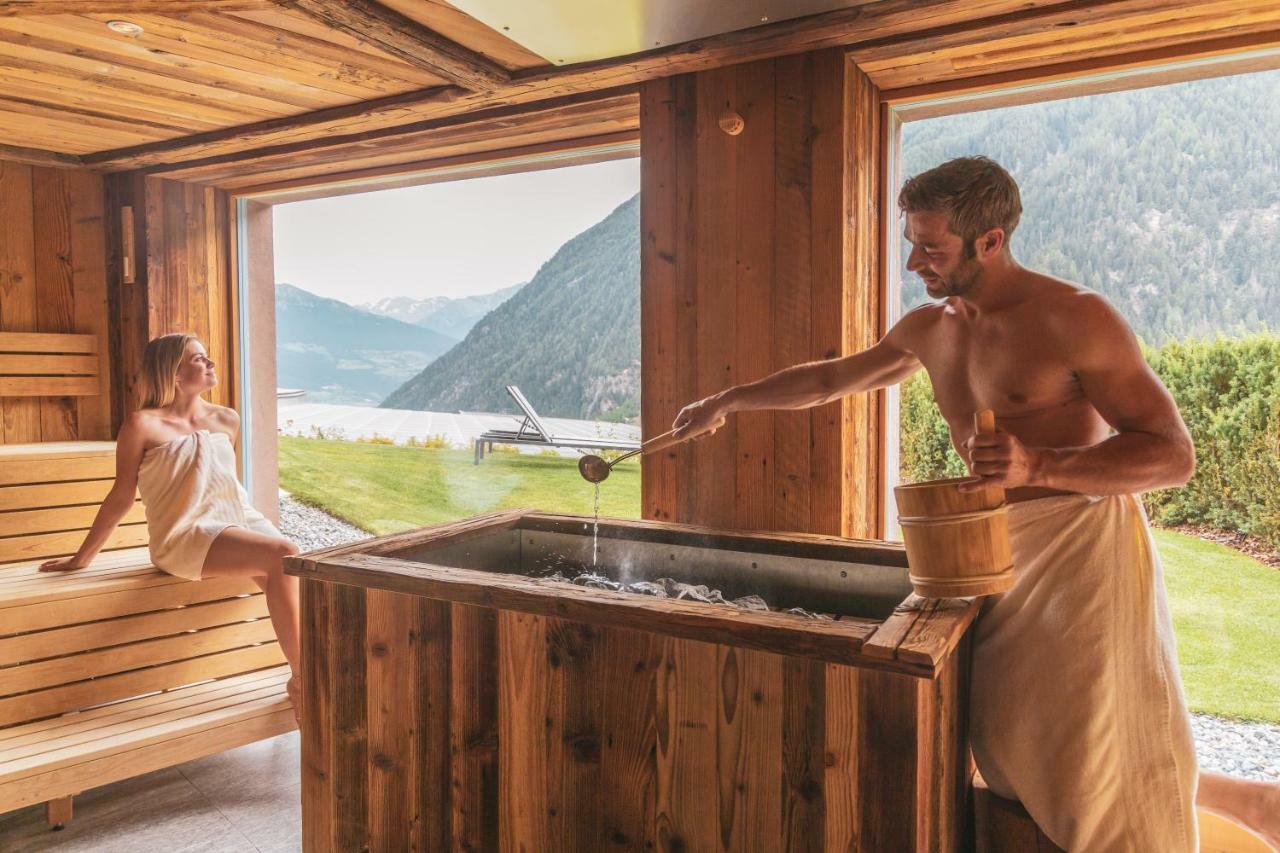 Tuberis Nature & Spa Resort Taufers im Münstertal Exterior foto